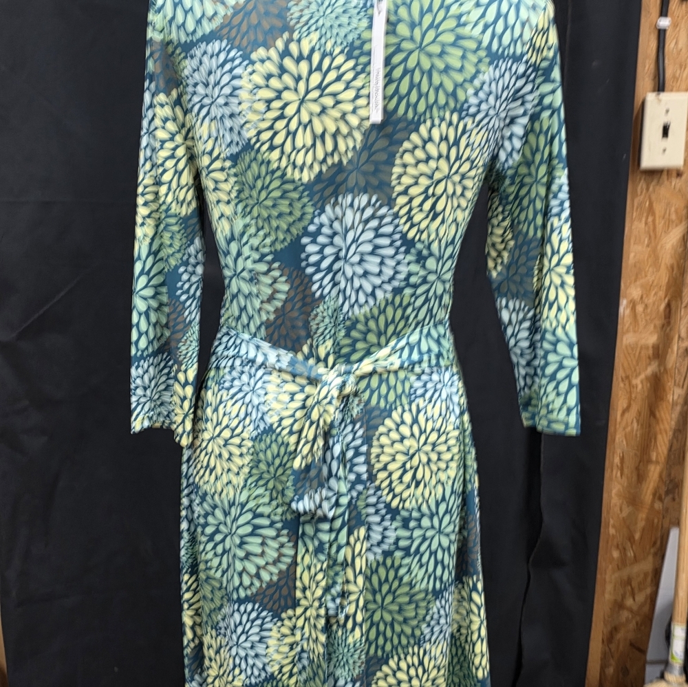 NWT PattyBoutik Blue and Yellow Floral Midi Dress - Picture 9 of 16